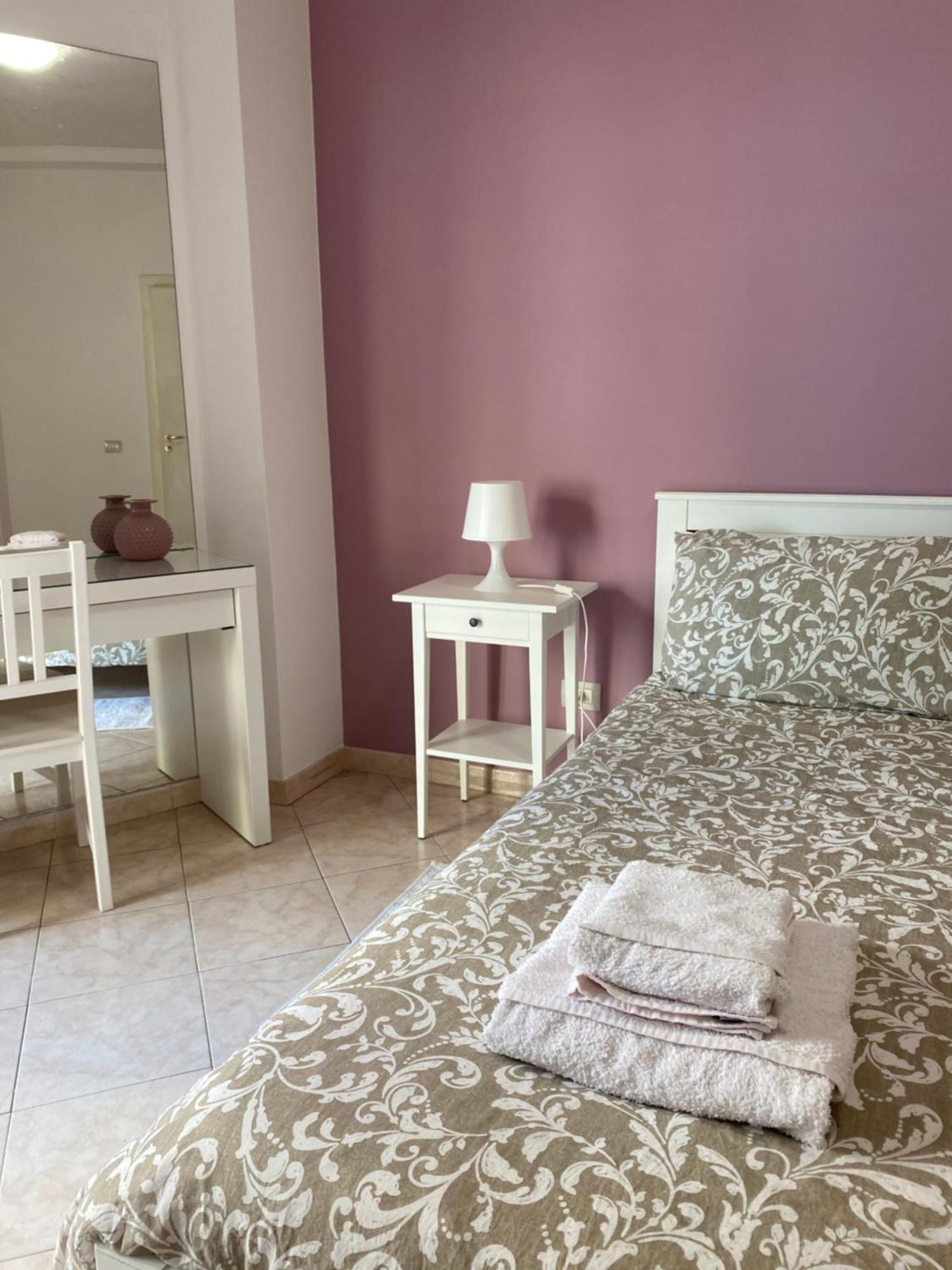 Casa Vacanze Marzia โรม ภายนอก รูปภาพ