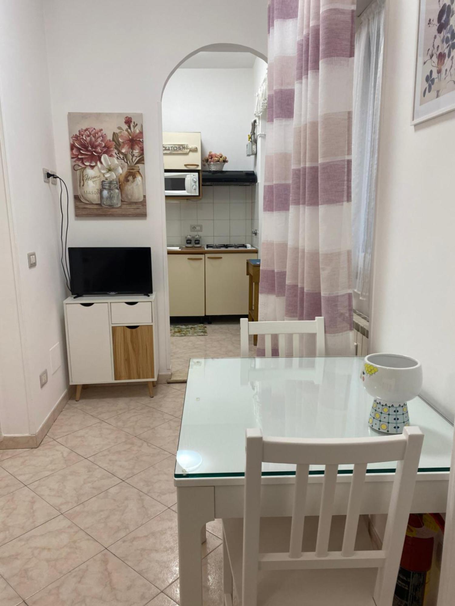 Casa Vacanze Marzia โรม ภายนอก รูปภาพ