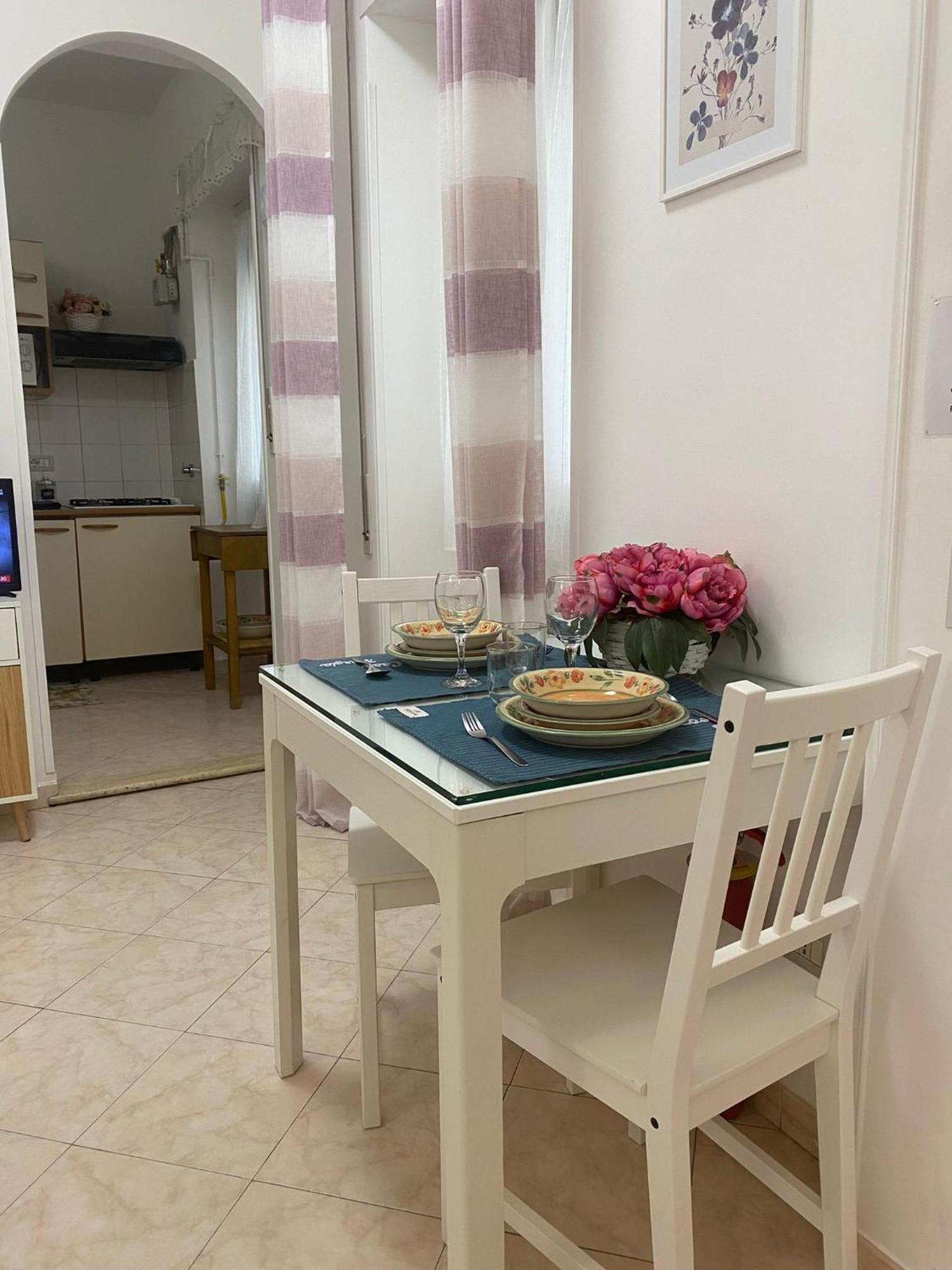 Casa Vacanze Marzia Apartment โรม ภายนอก รูปภาพ